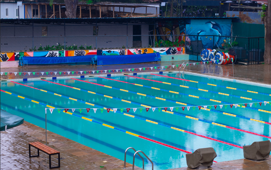 Swimming pool